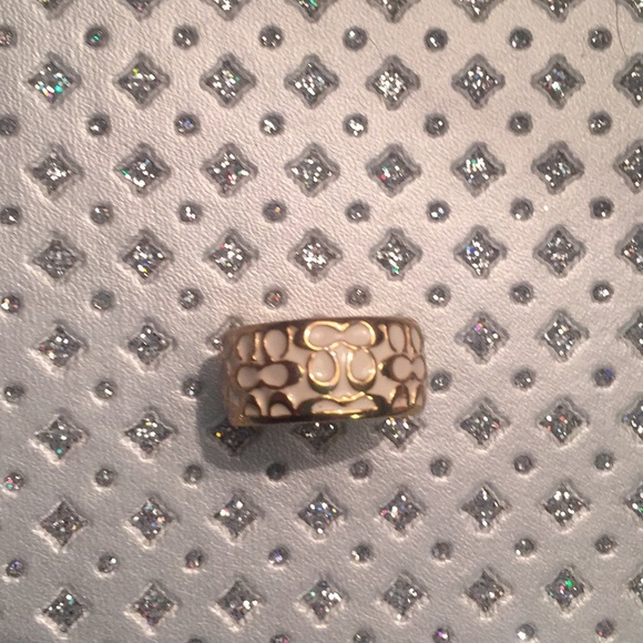 Coach Ring Size-6 - Picture 1 of 3